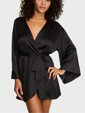 Victoria Secret Angels Satin Robe Black